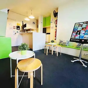 بيت ضيافة And Basic Universitat For Young