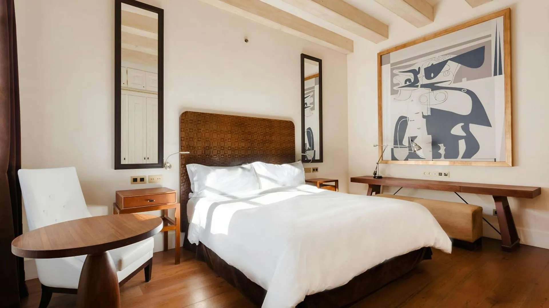 Do Placa Reial Hotel Gothic Quarter, Sonder By Marriott Bonvoy Barcelona