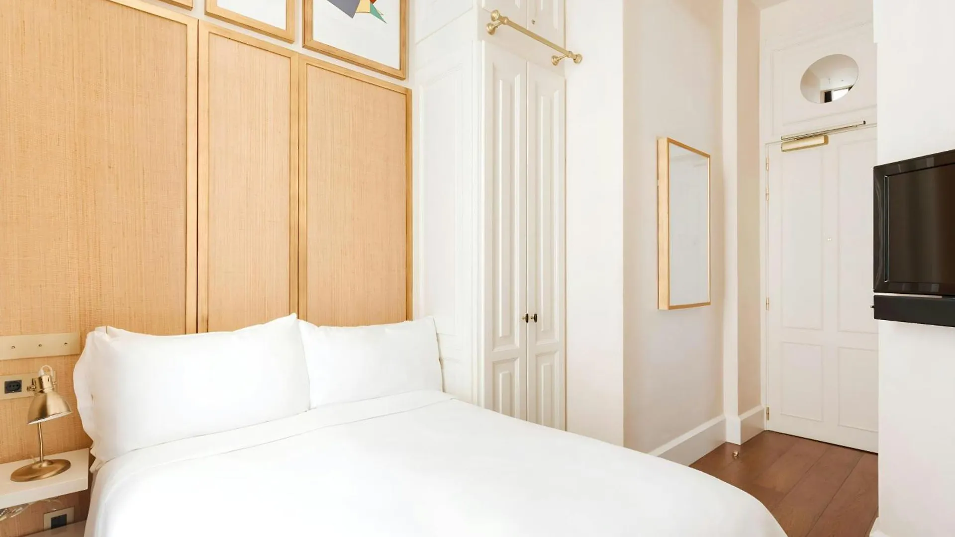 ברצלונה Do Placa Reial Hotel Gothic Quarter, Sonder By Marriott Bonvoy