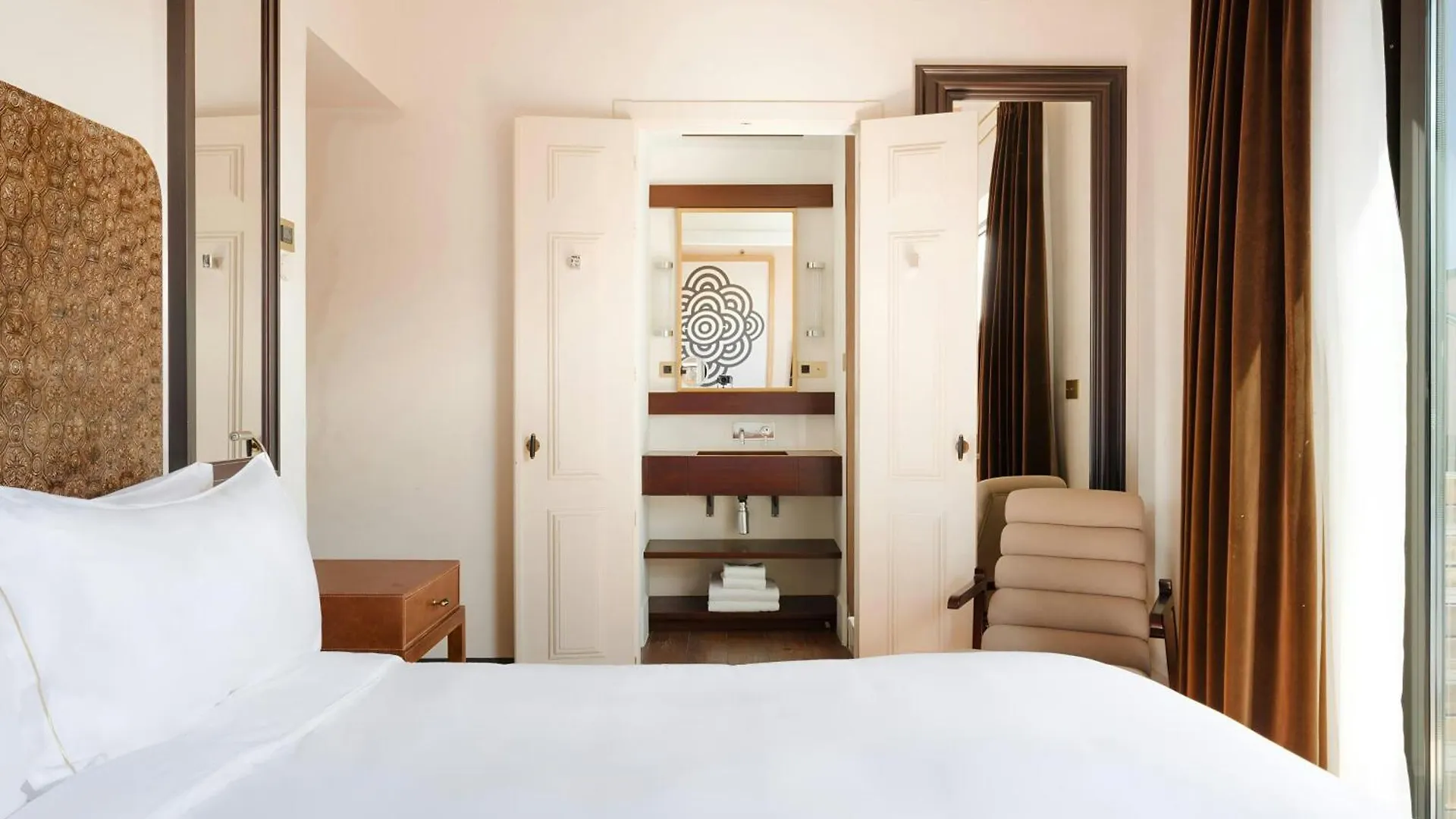 ברצלונה Do Placa Reial Hotel Gothic Quarter, Sonder By Marriott Bonvoy ספרד