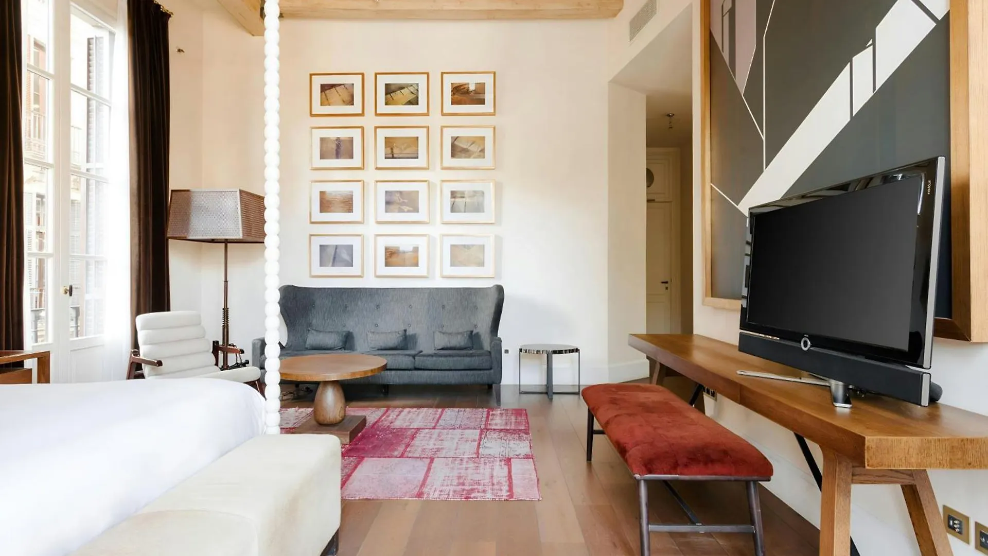 *****  Do Placa Reial Hotel Gothic Quarter, Sonder By Marriott Bonvoy Barcelona Spain
