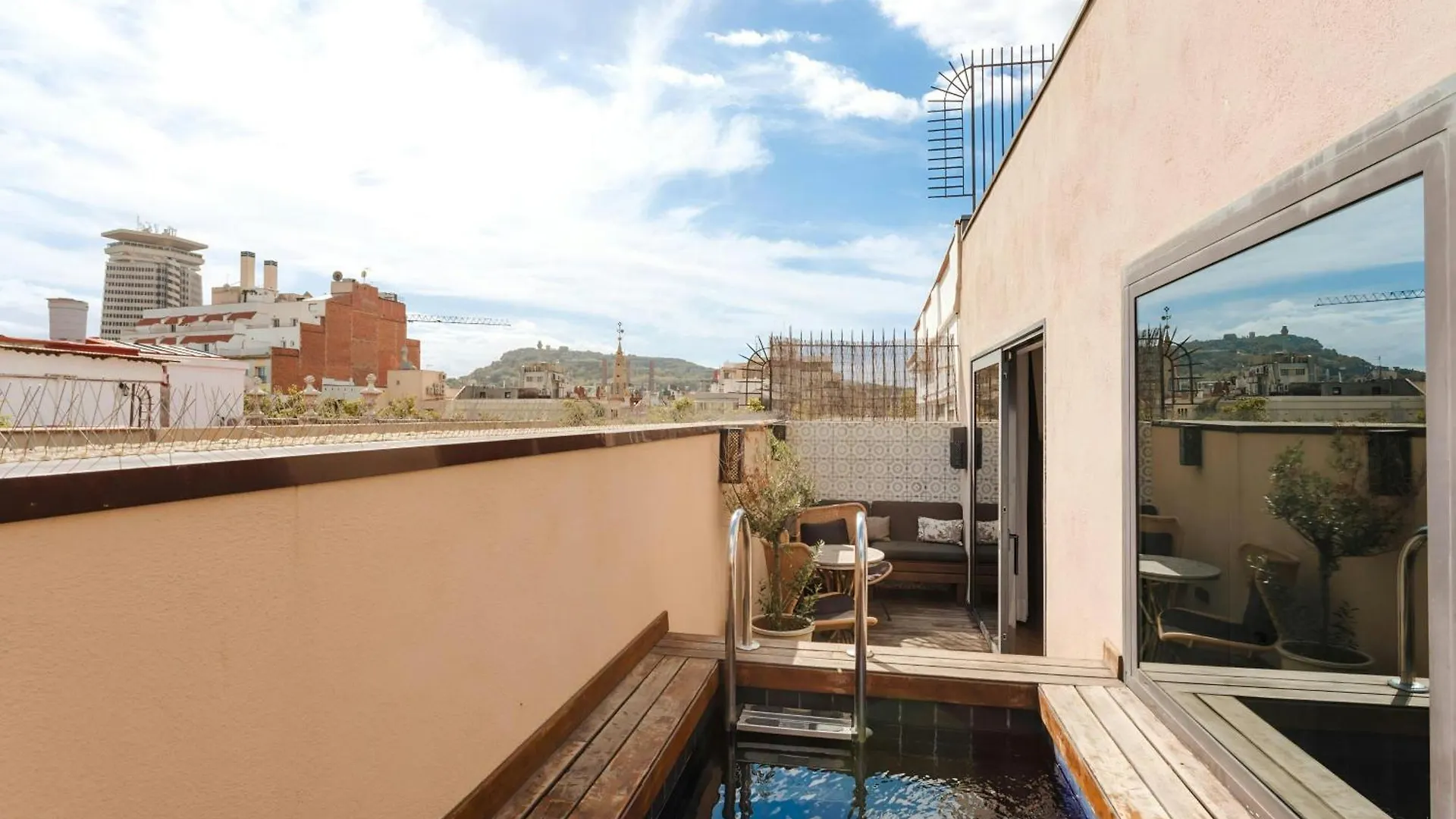 ברצלונה Do Placa Reial Hotel Gothic Quarter, Sonder By Marriott Bonvoy