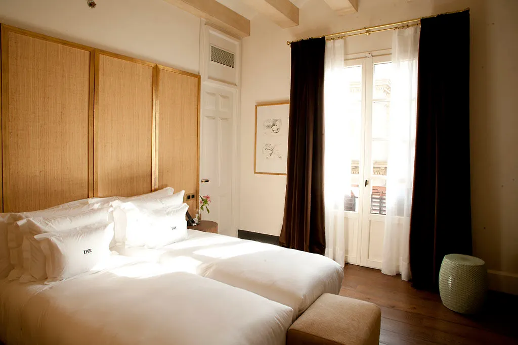 Do Placa Reial Hotel Gothic Quarter, Sonder By Marriott Bonvoy Barcellona 5*,  Spagna